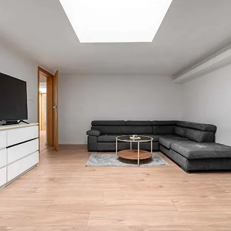 Large In The Center Of By P&m Apartamento *